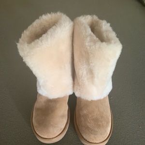 MY ALL TIME FAVORITE UGGS!!! Size 8